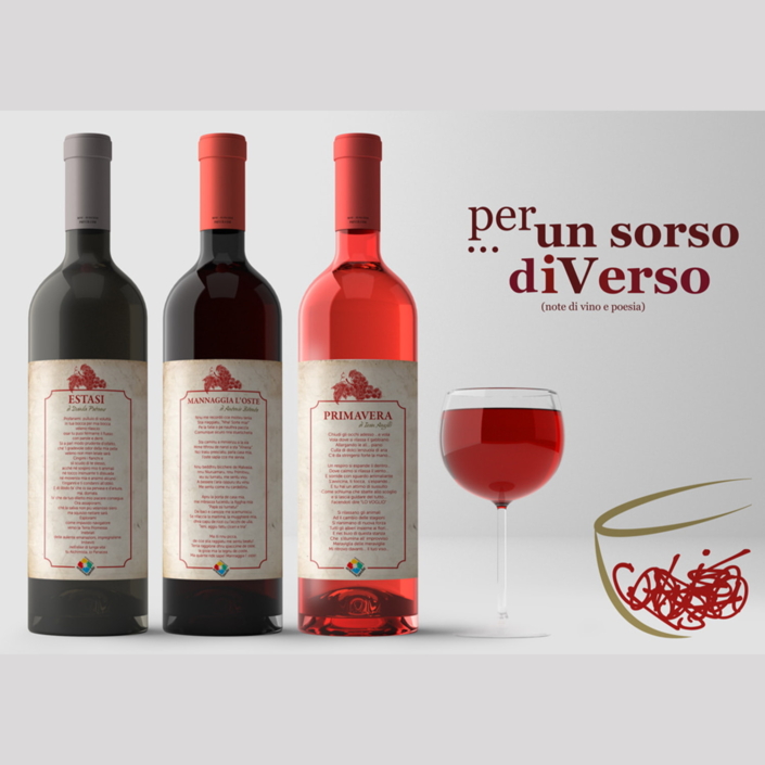 Bottiglie di vino con etichetta poetica